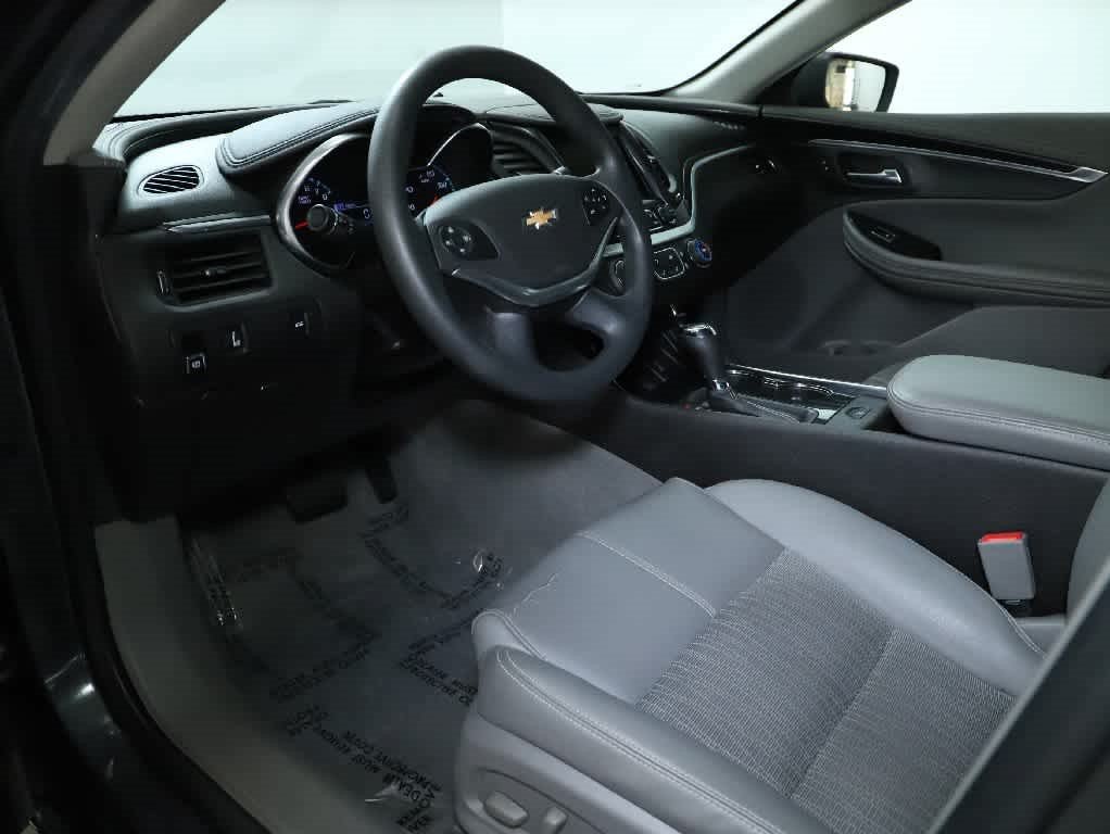 Used 2018 Chevrolet Impala LS FWD image 17