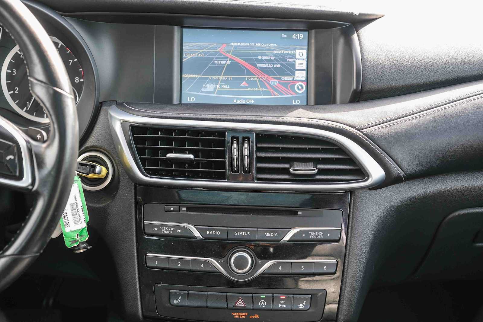 Used 2019 INFINITI QX30 w/ Cargo Package FWD image 14