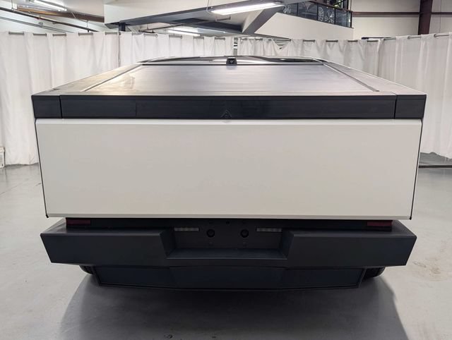Used 2025 Tesla Cybertruck AWD Crew Cab image 25