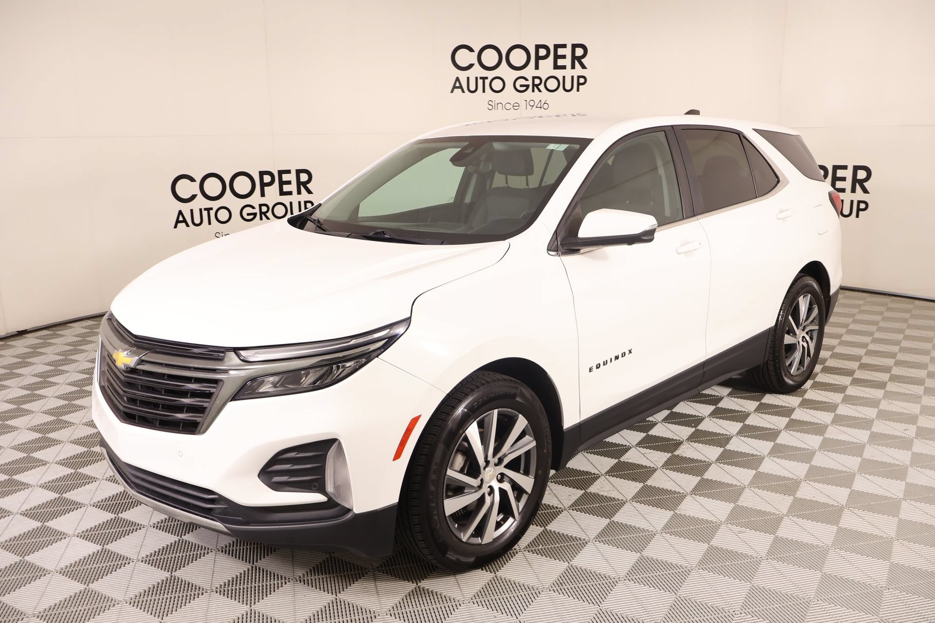 Used 2022 Chevrolet Equinox LT FWD image 10