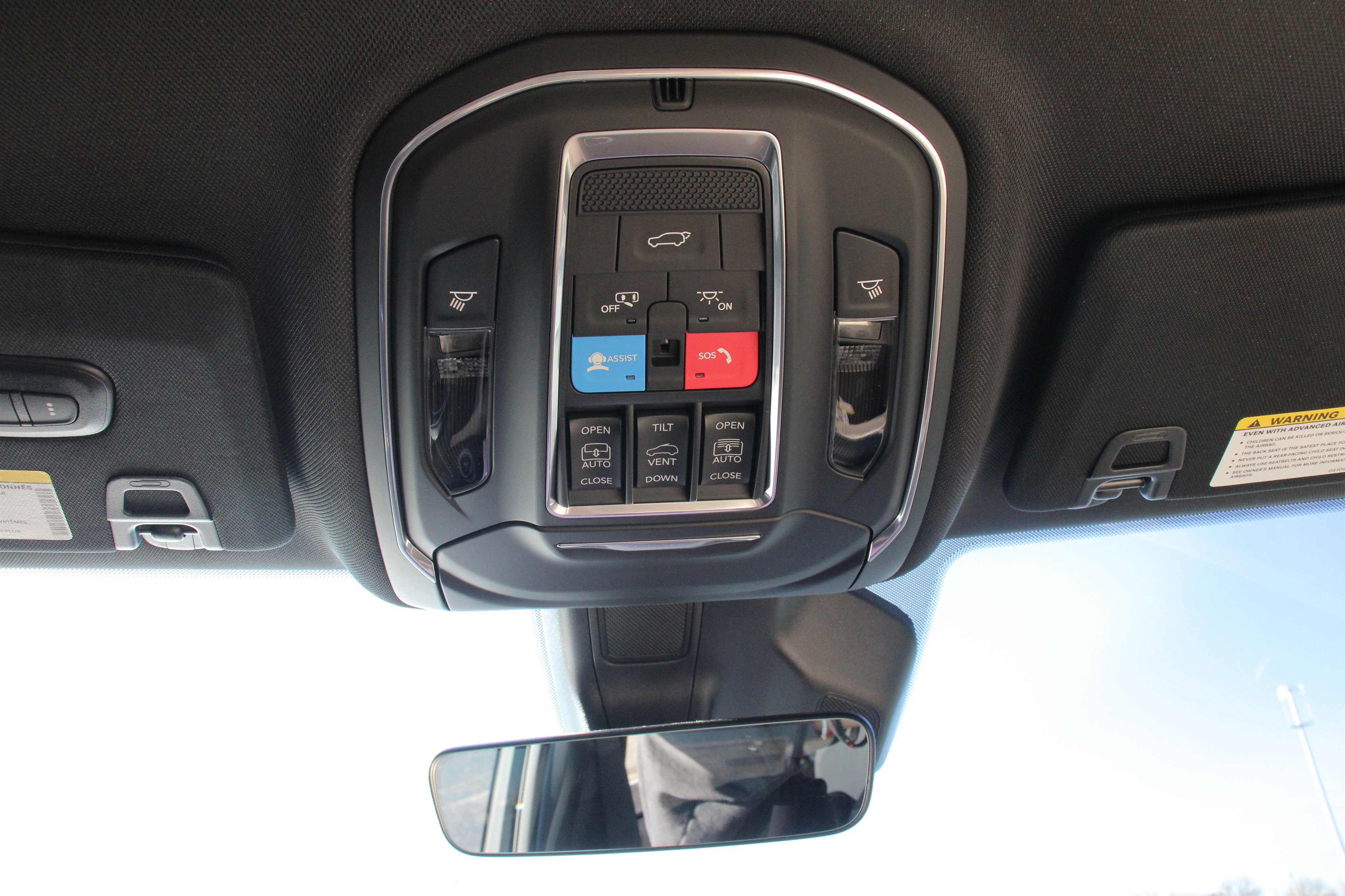 New 2025 Jeep Grand Cherokee Limited w/ Black Appearance Package image 23