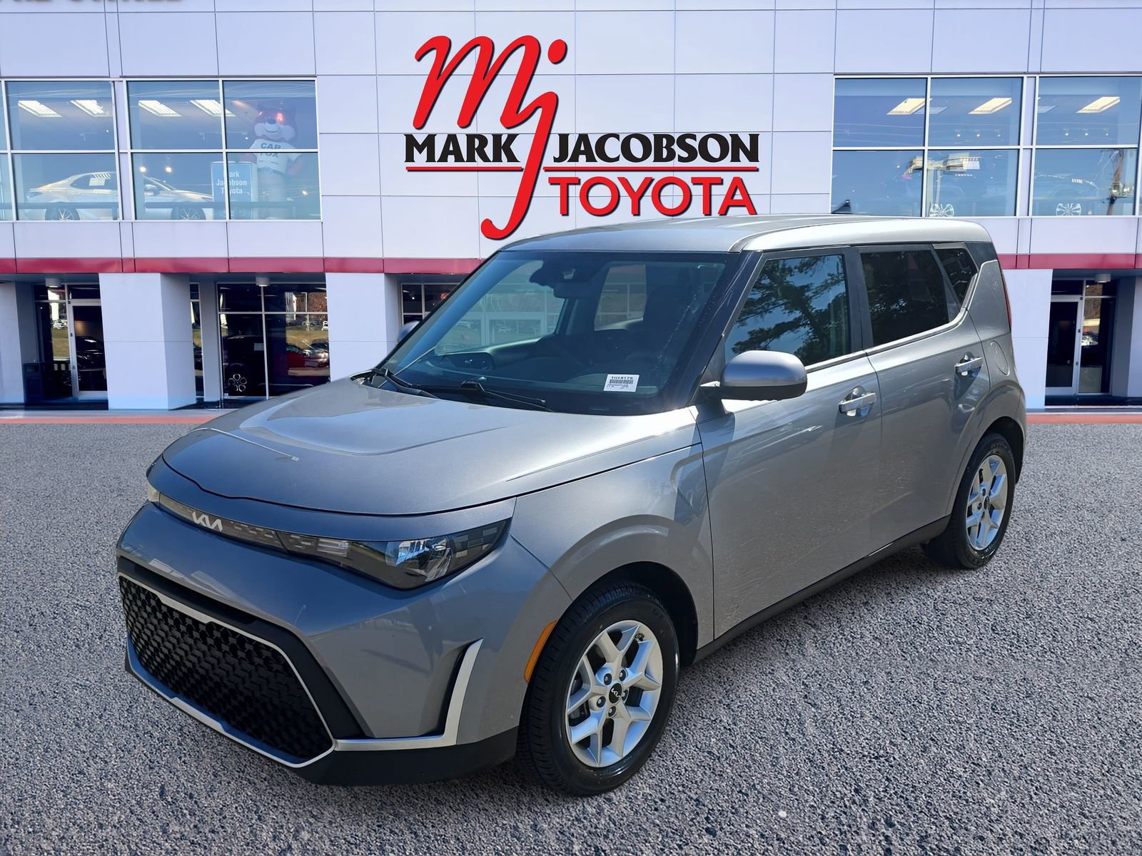 Used 2024 Kia Soul LX w/ Option Group 015