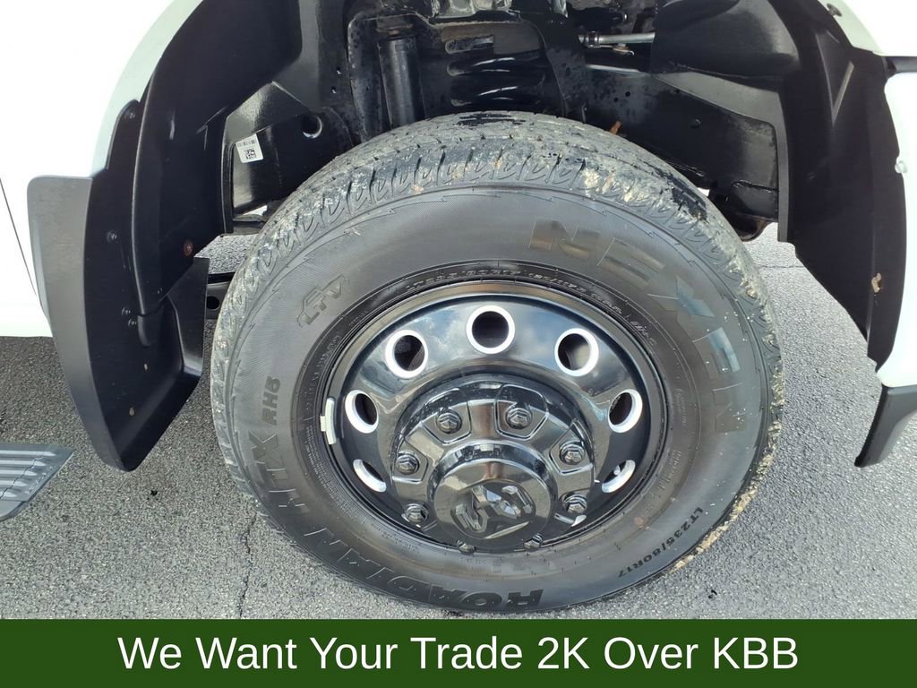 Used 2025 RAM 3500 Limited AWD/4WD image 23