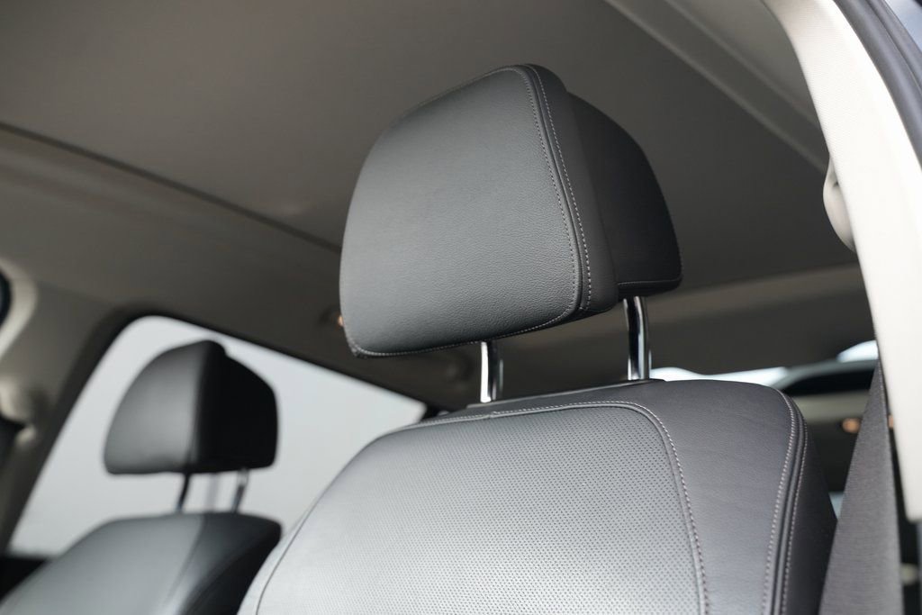 Used 2020 BMW X7 xDrive40i w/ Luxury Seating Package image 23