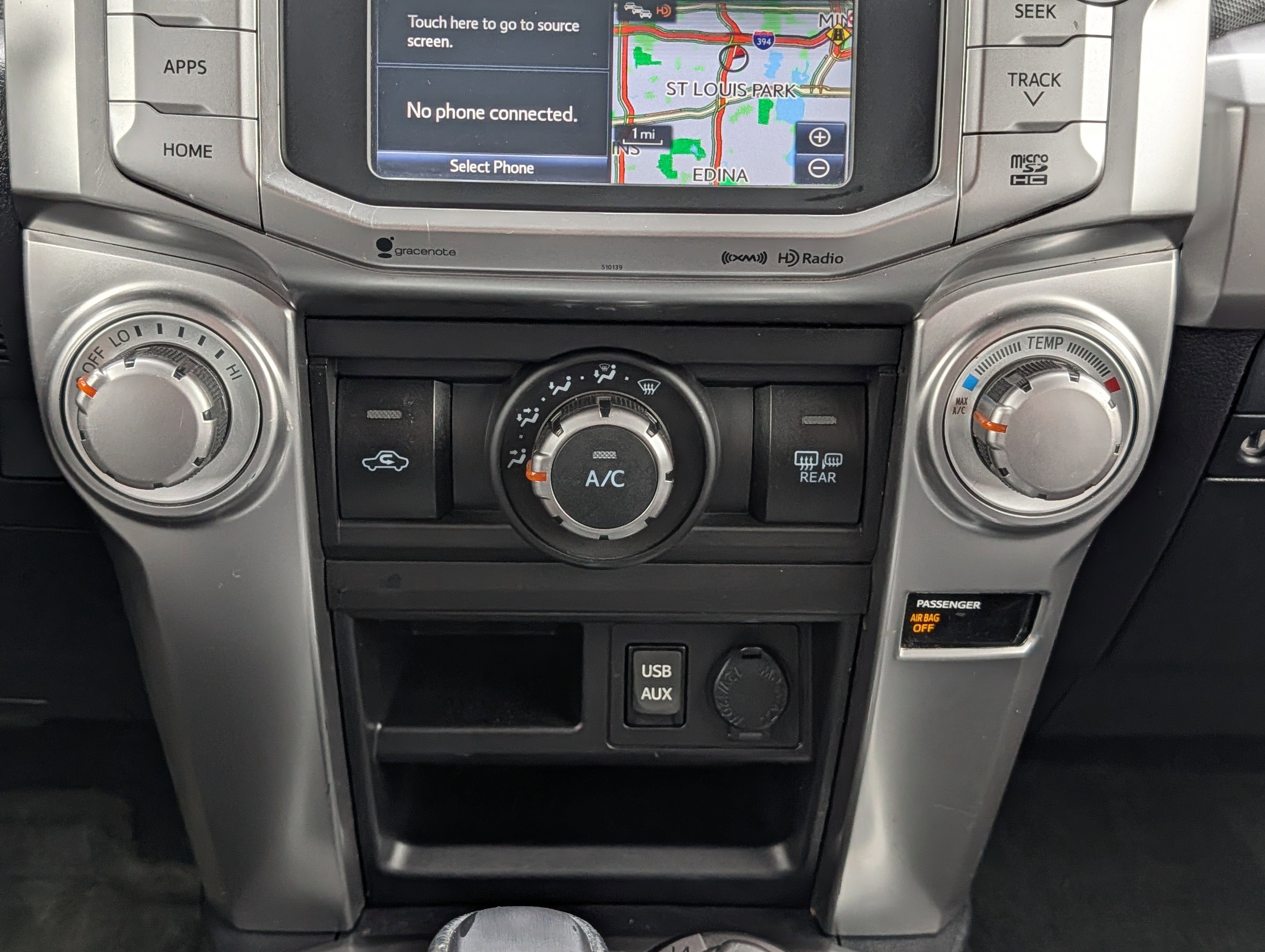 Used 2016 Toyota 4Runner SR5 AWD/4WD image 32