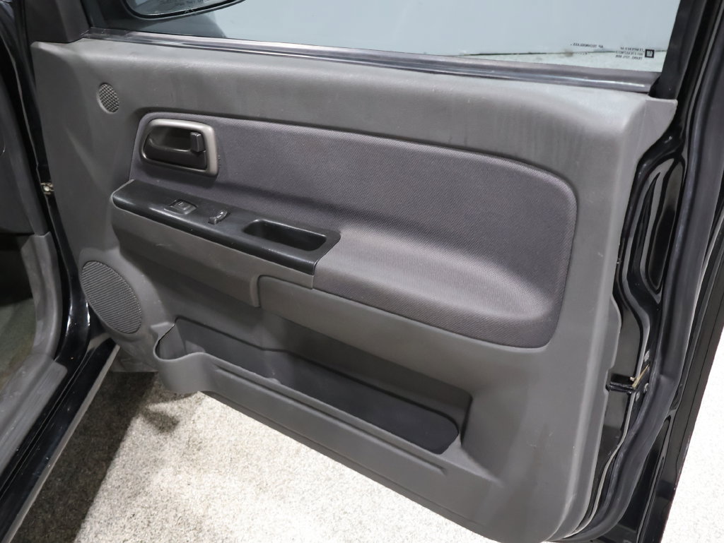 Used 2005 Chevrolet Colorado LS AWD/4WD image 22