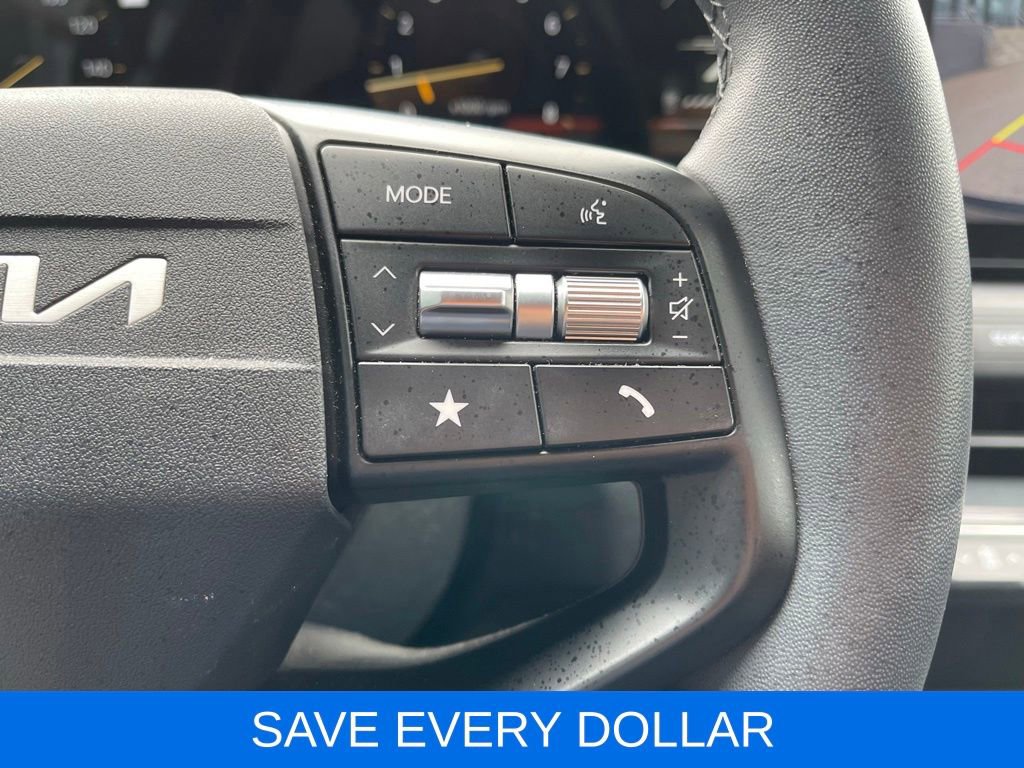 Used 2025 Kia K4 EX FWD image 18
