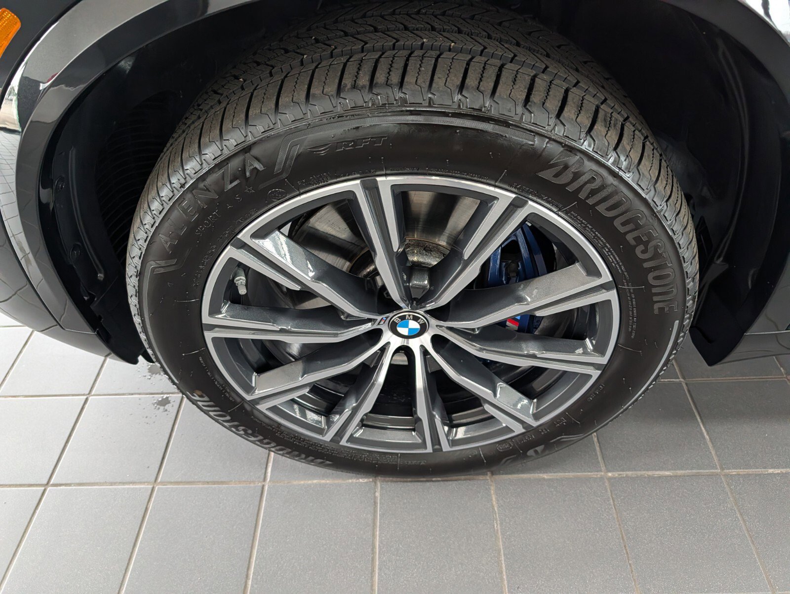 Used 2026 BMW X5 xDrive40i w/ M Sport Package image 9