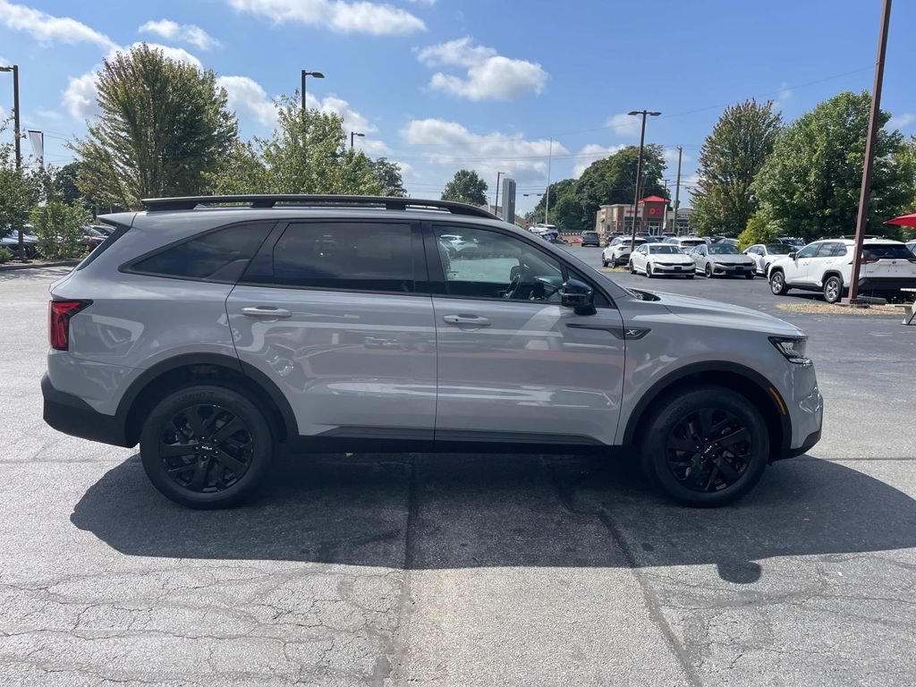 Used 2022 Kia Sorento S w/ Panoramic Sunroof Package AWD/4WD image 7