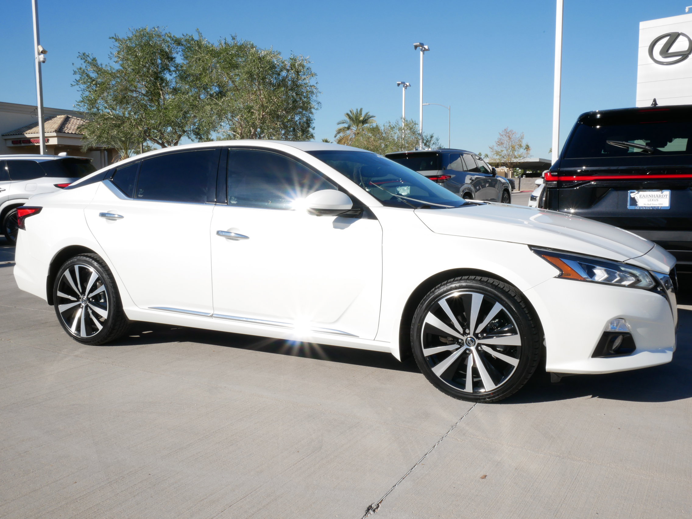 Used 2021 Nissan Altima 2.5 Platinum image 13