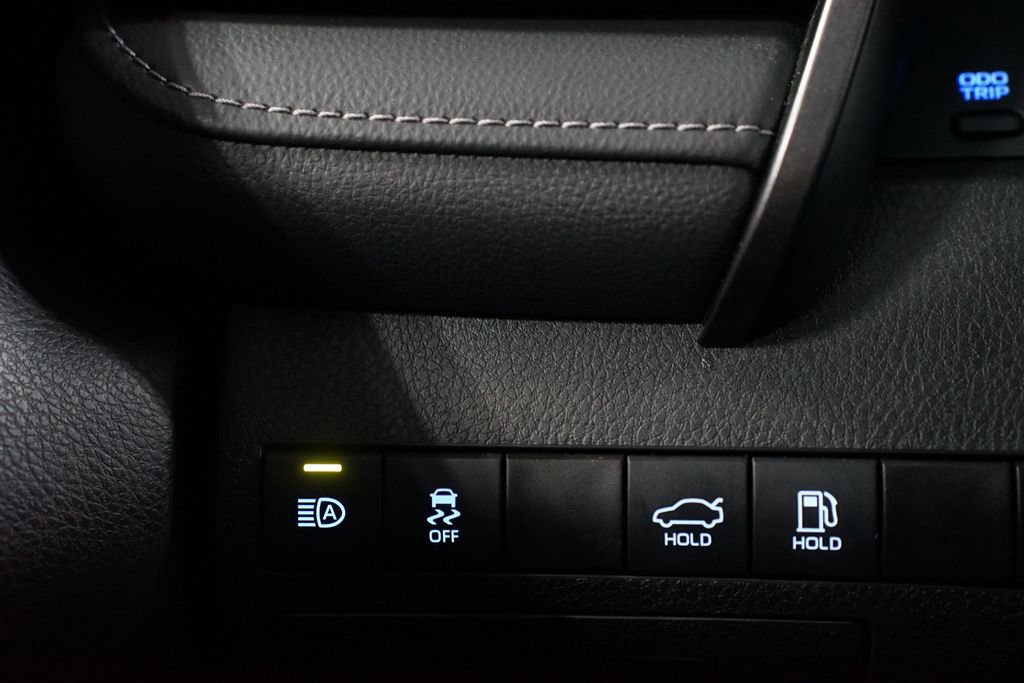 Certified 2024 Toyota Camry SE image 24