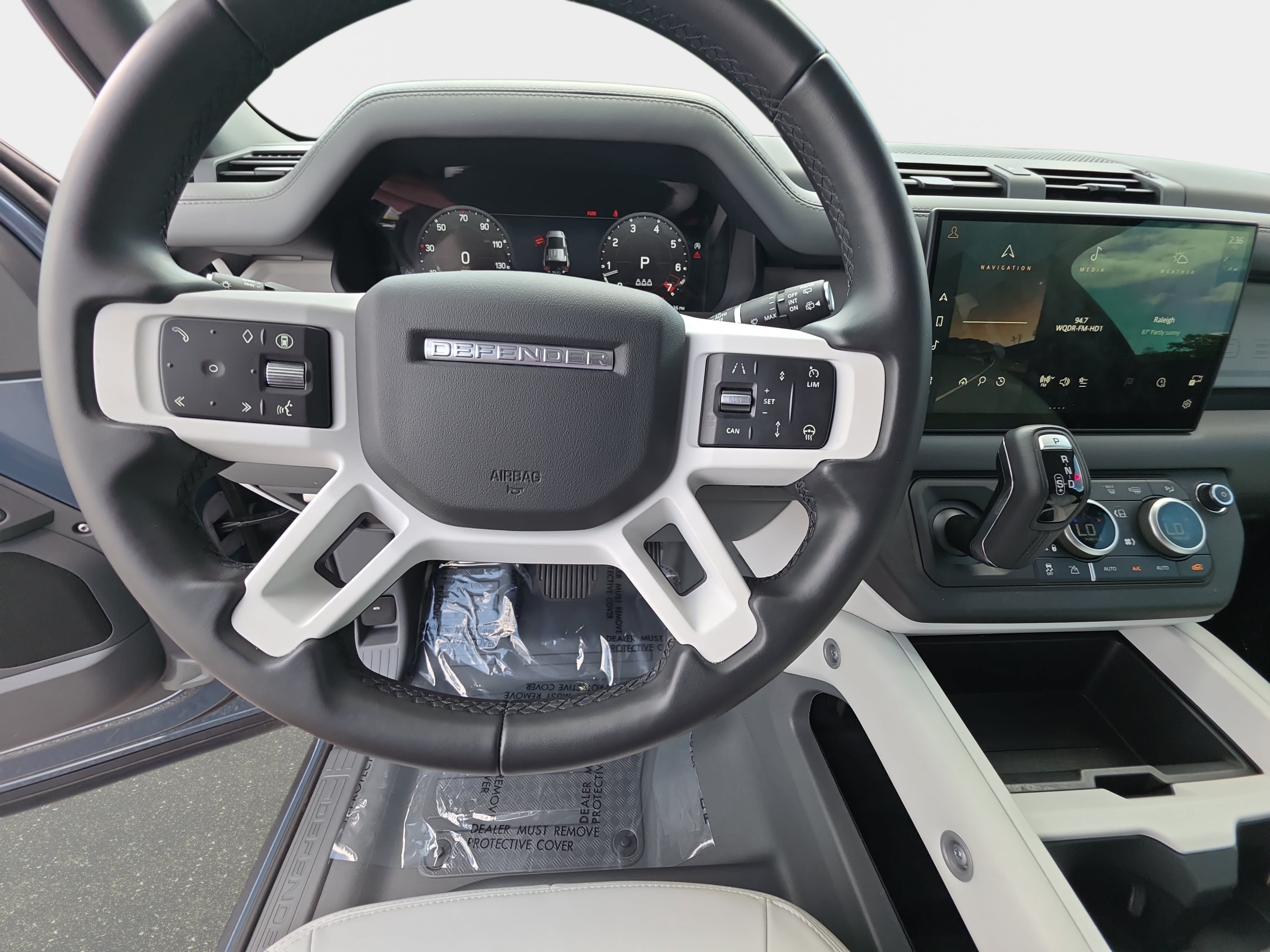 Certified 2025 Land Rover Defender 110 S AWD/4WD image 15