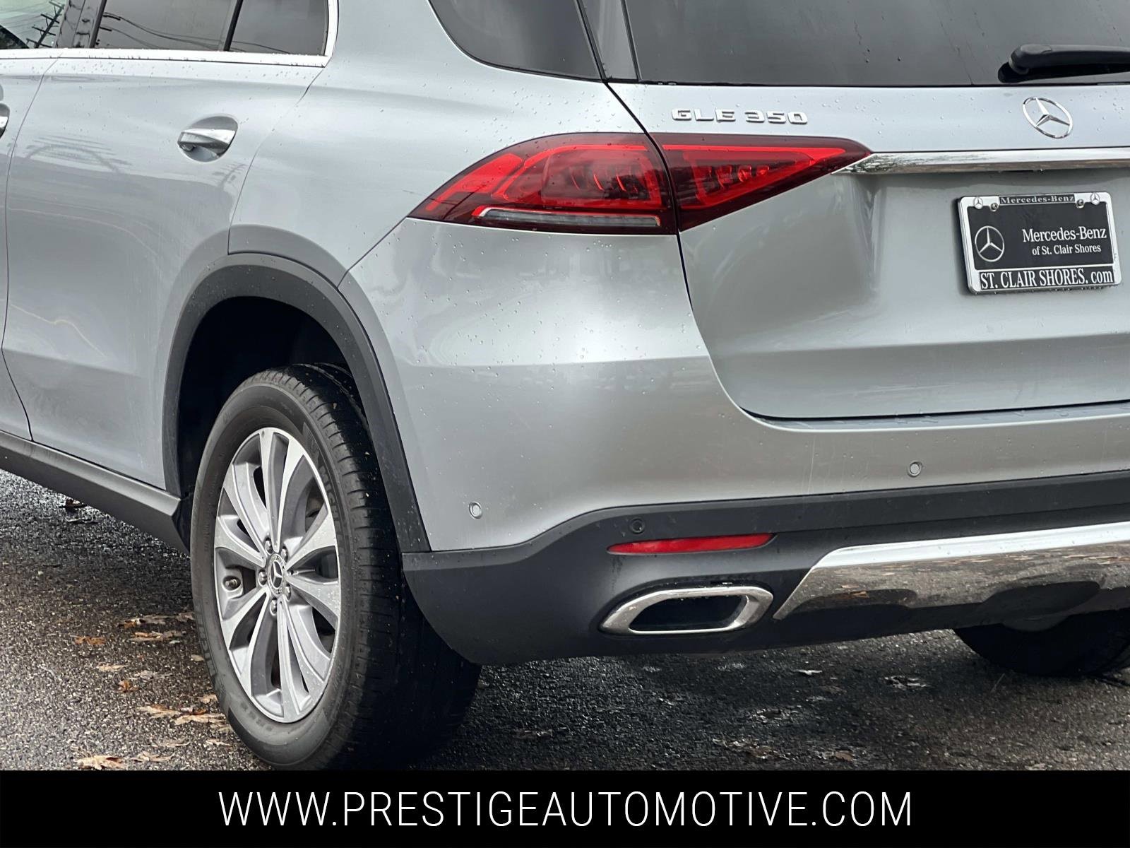 Used 2022 Mercedes-Benz GLE 350 4MATIC image 4