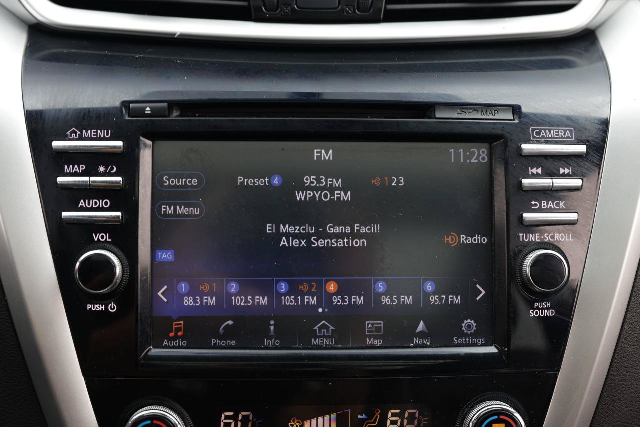 Used 2015 Nissan Murano S FWD image 34