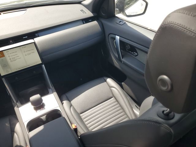 Certified 2025 Land Rover Discovery Sport Dynamic SE image 18
