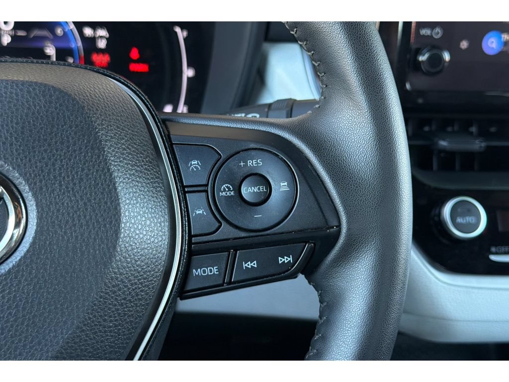 Certified 2026 Toyota Corolla SE FWD image 26