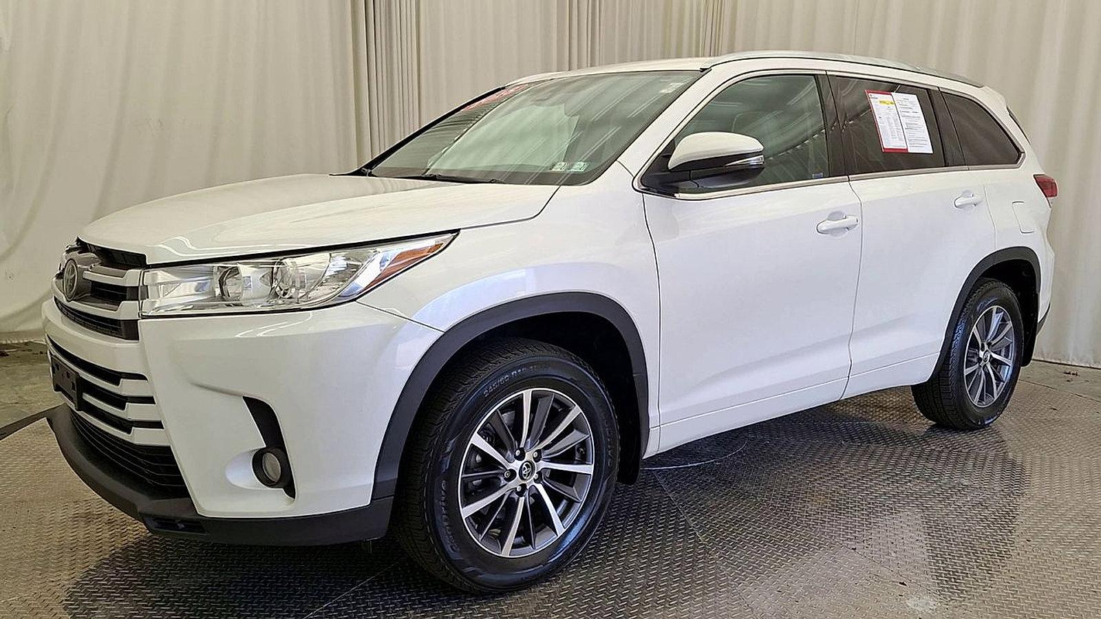 Certified 2018 Toyota Highlander XLE image 7
