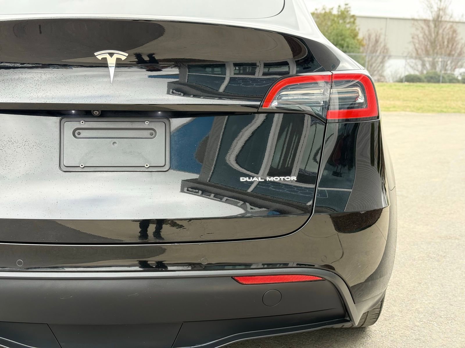 Used 2022 Tesla Model Y Long Range image 9