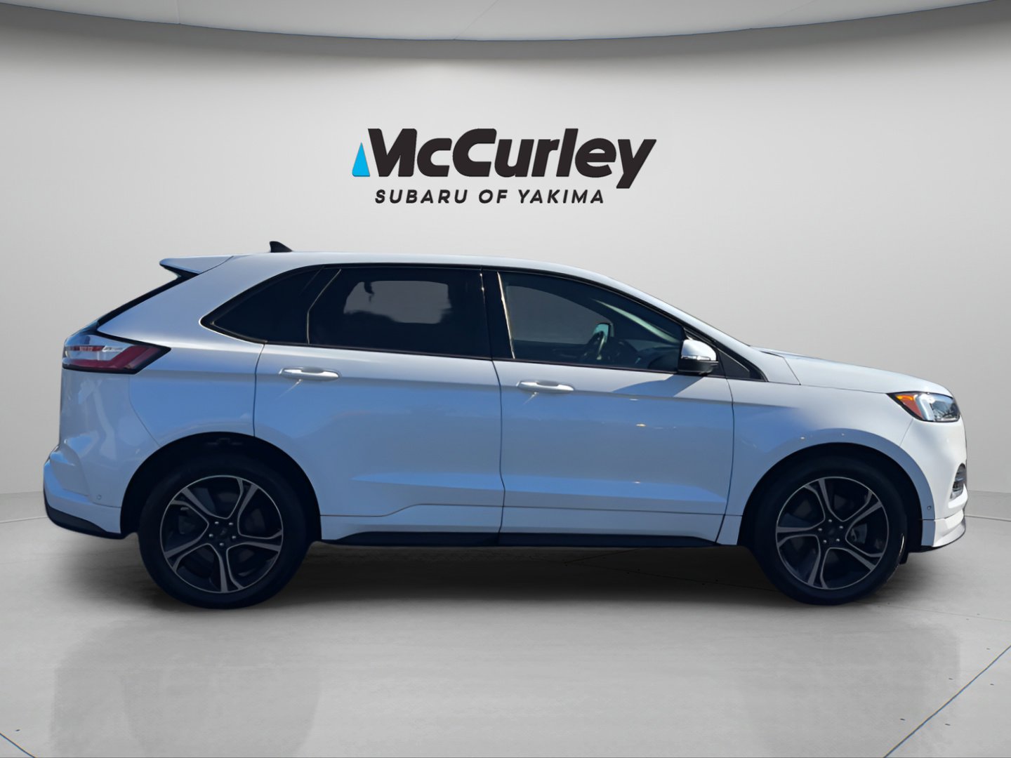 Used 2020 Ford Edge ST w/ Equipment Group 401A image 6