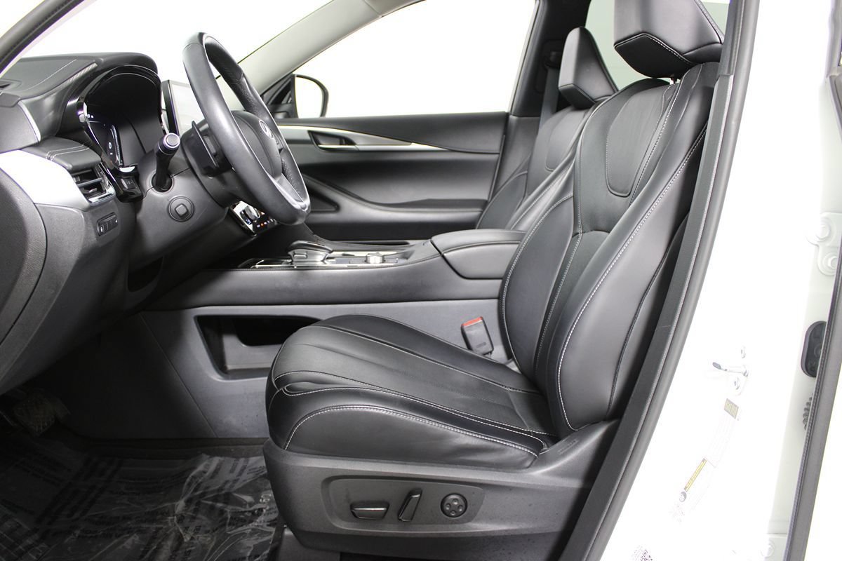 Used 2023 INFINITI QX60 Luxe w/ Cargo Package FWD image 14