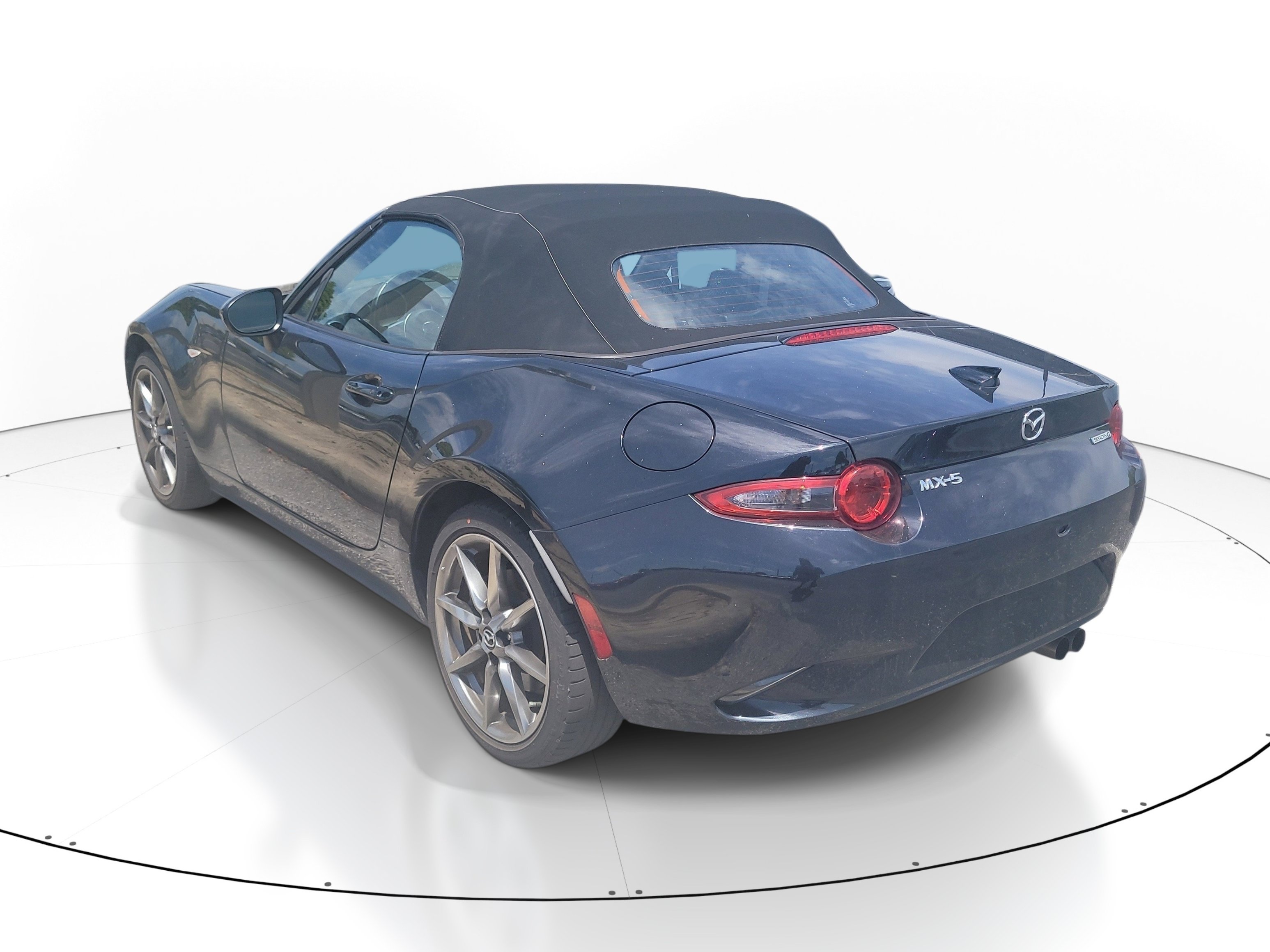 Used 2023 MAZDA MX-5 Miata Grand Touring RWD image 5