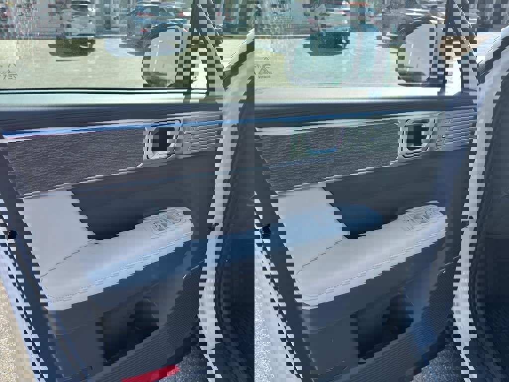 New 2026 Hyundai Santa Fe Limited image 15