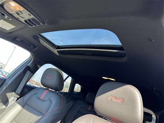 Used 2025 Chevrolet Trax RS w/ Sunroof Package image 19