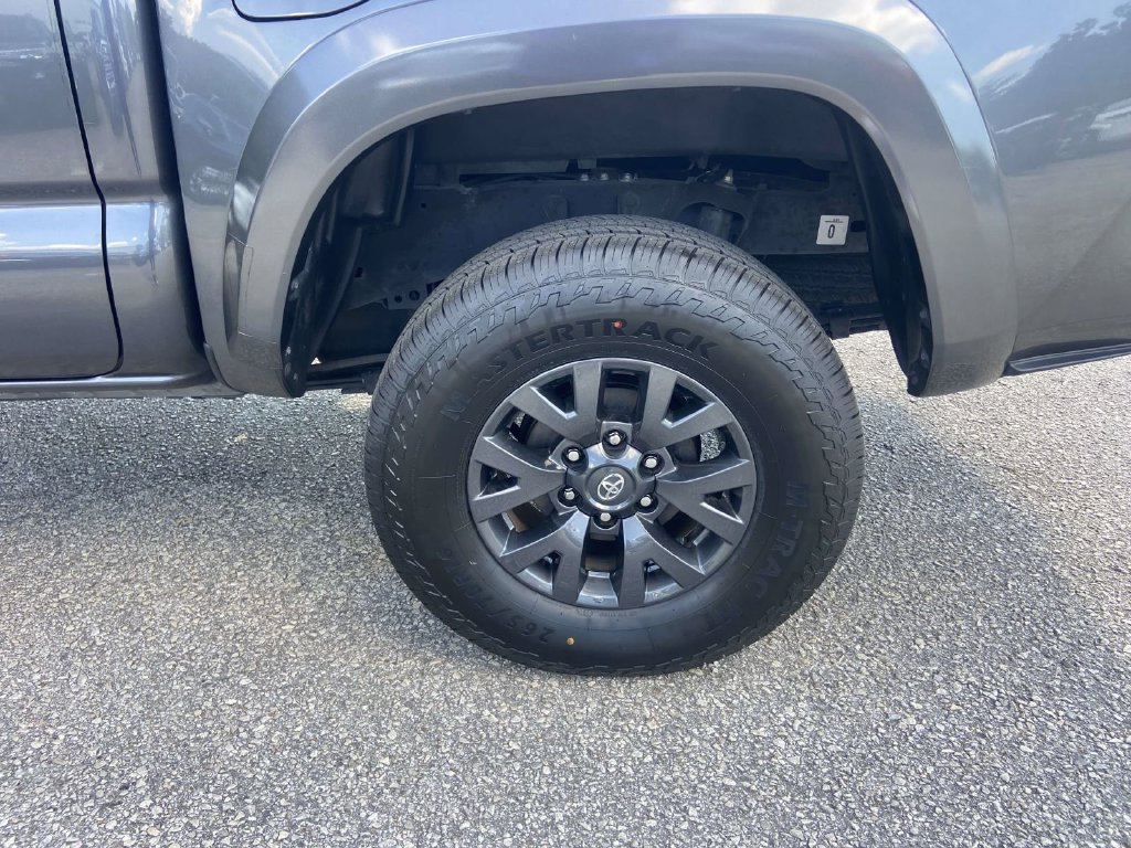 Used 2023 Toyota Tacoma SR5 RWD image 8