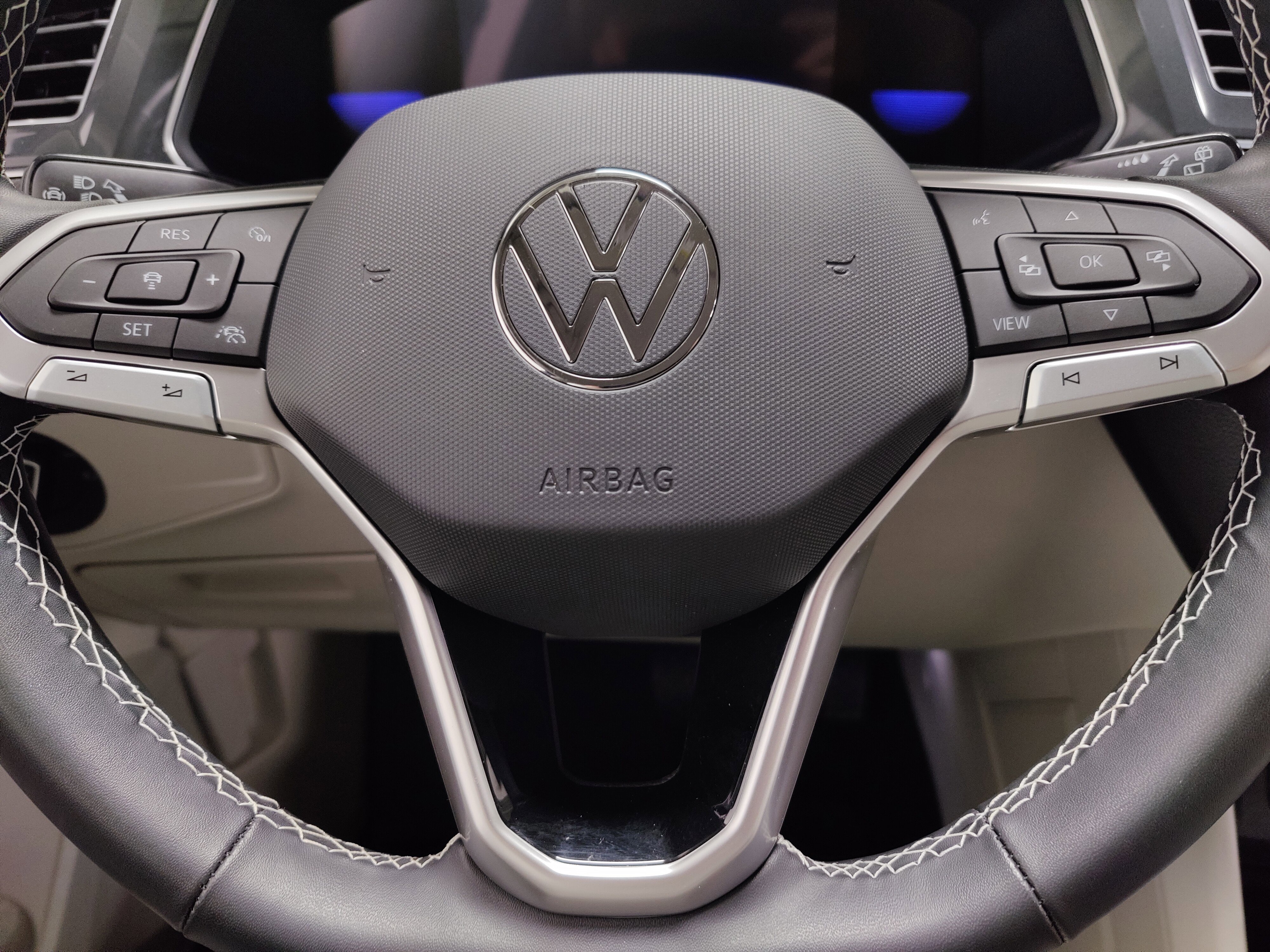 Certified 2023 Volkswagen Tiguan SE AWD/4WD image 27