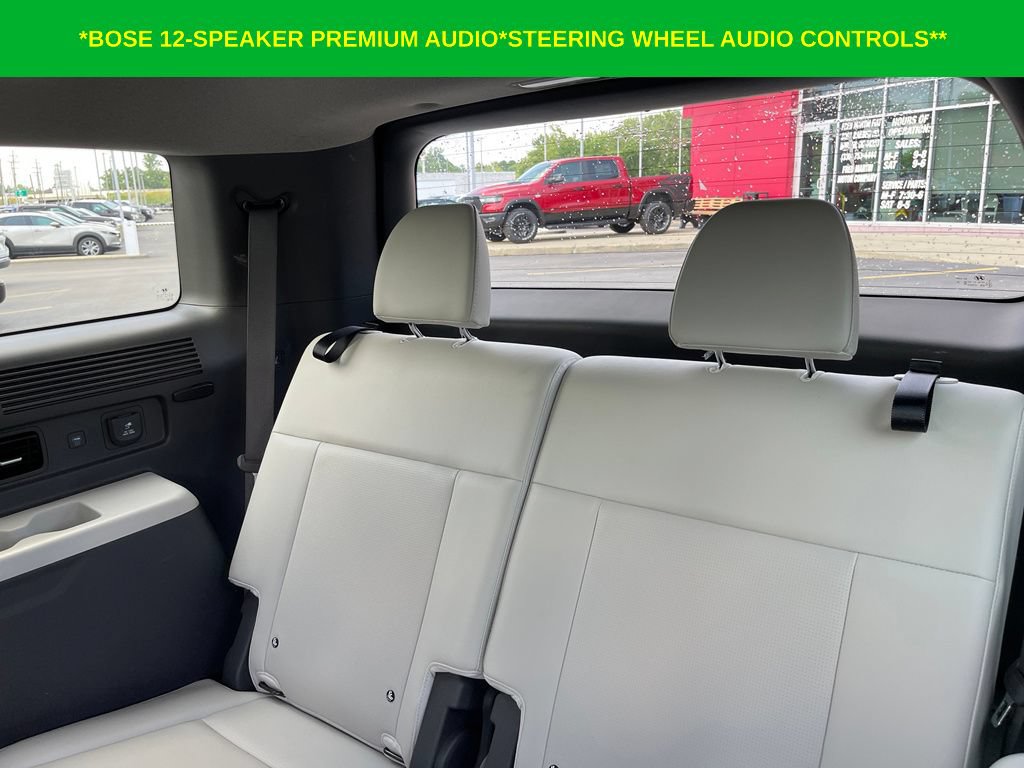 Used 2024 Hyundai Santa Fe Limited AWD/4WD image 9