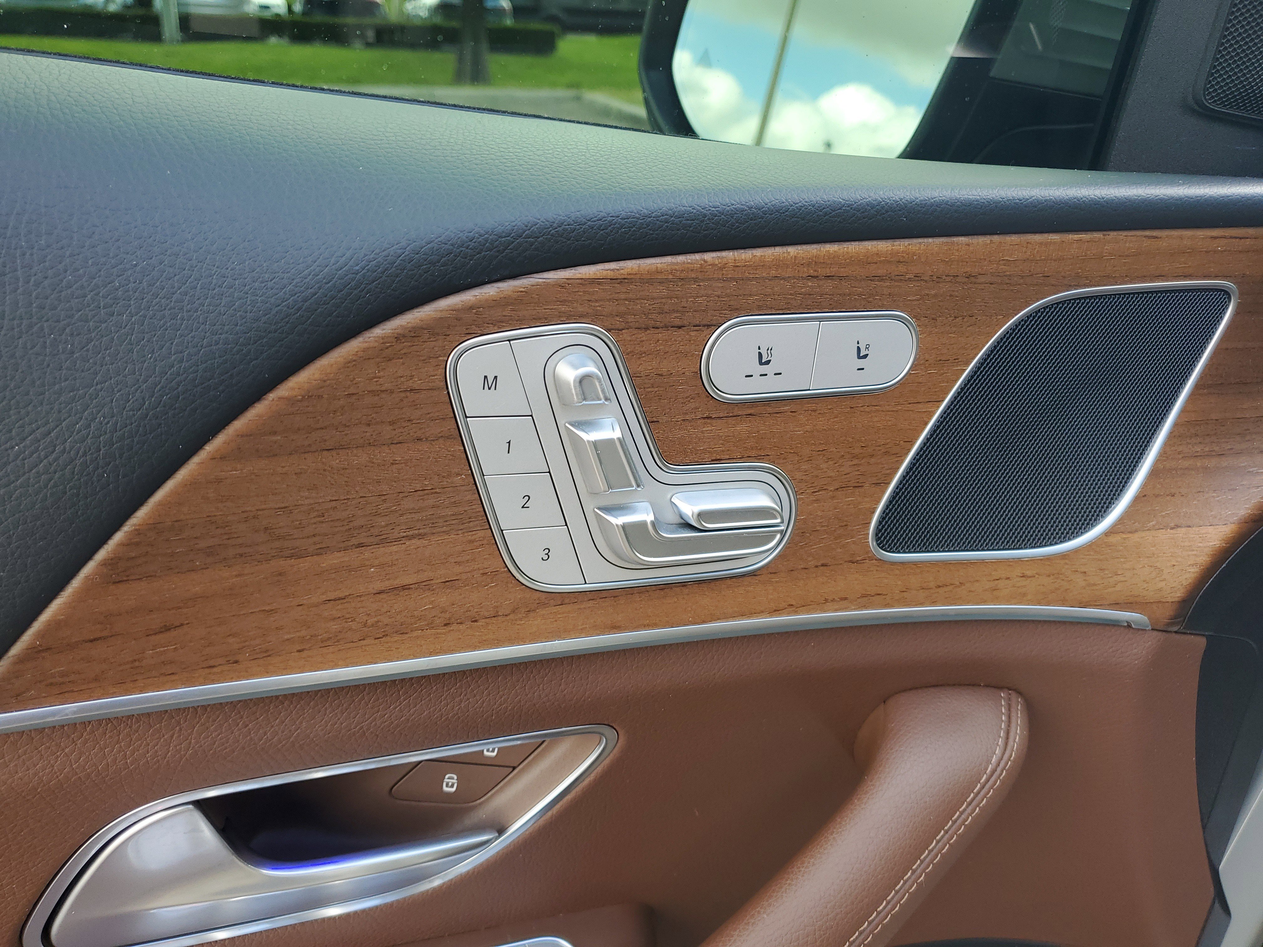 Certified 2024 Mercedes-Benz GLE 350 4MATIC image 19