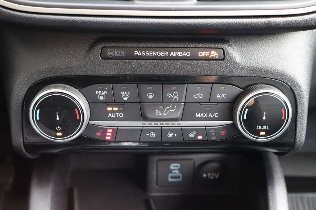 Used 2022 Ford Escape SEL w/ Technology Package image 9