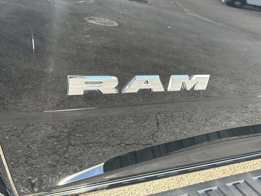 Used 2022 RAM 2500 Laramie AWD/4WD image 16
