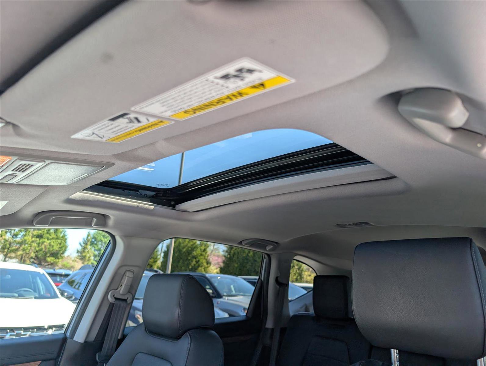 Used 2022 Honda CR-V Touring image 32