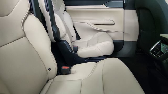 New 2026 Volvo EX90 Plus AWD/4WD image 33