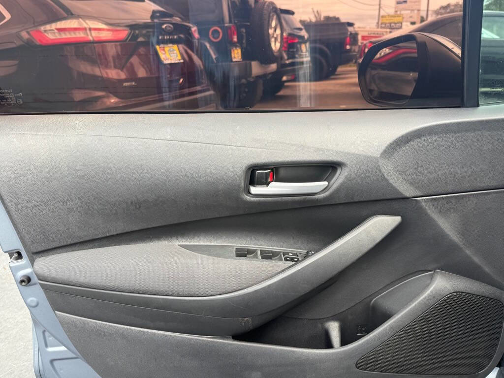 Used 2021 Toyota Corolla LE image 7
