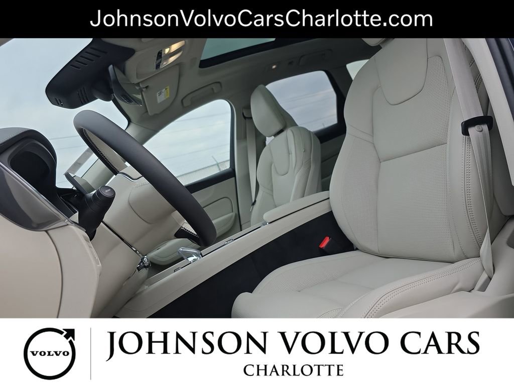 New 2026 Volvo XC60 T8 Ultra w/ Protection Package Premier image 15
