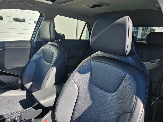 Certified 2023 Kia Niro Wave w/ Wave Preserve Package FWD image 22