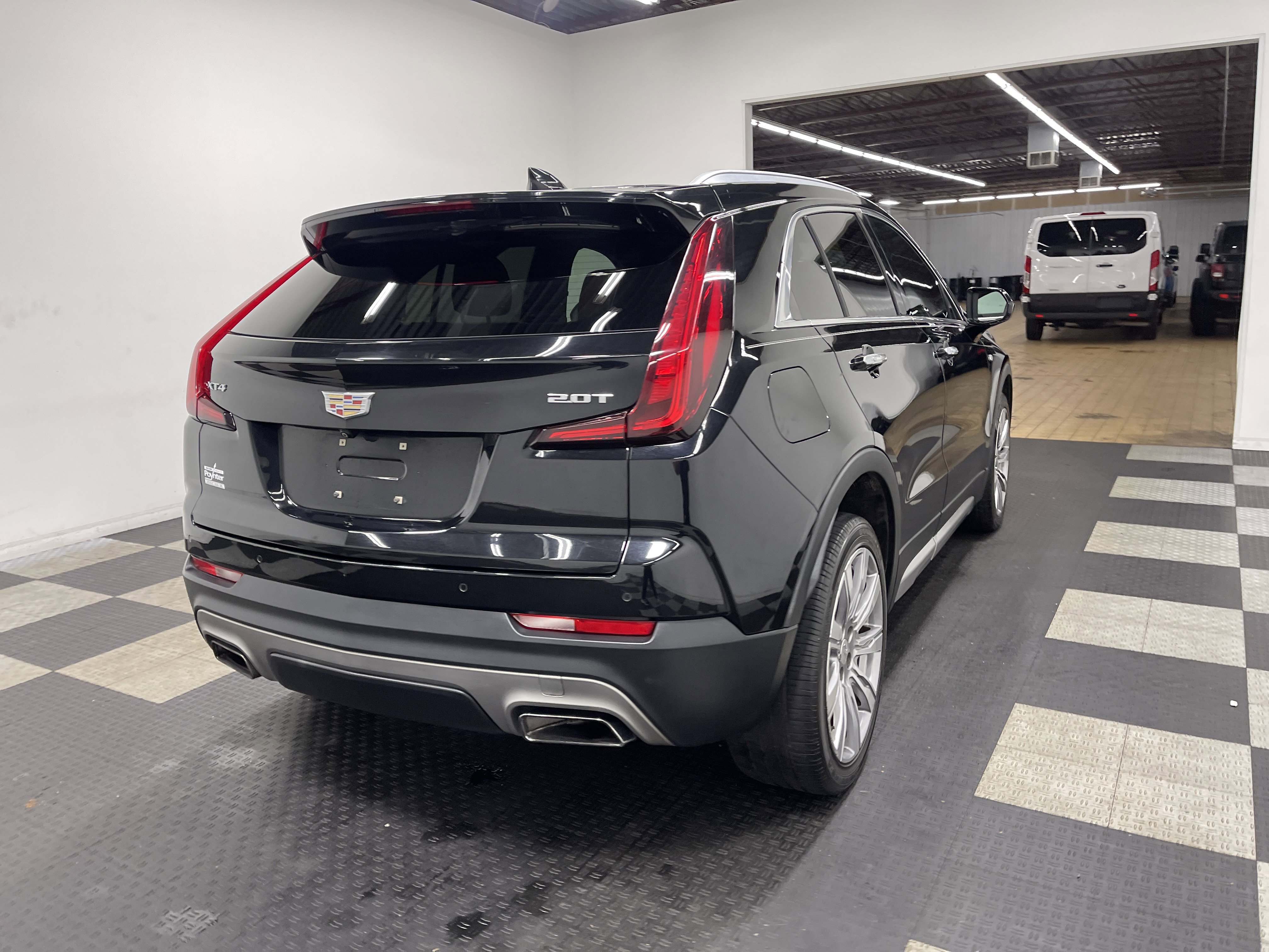 Used 2019 Cadillac XT4 Premium Luxury FWD image 5