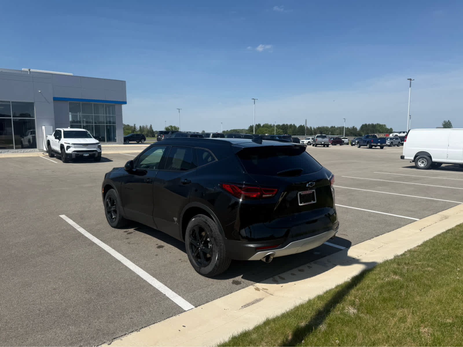 Used 2023 Chevrolet Blazer LT w/ Convenience Package AWD/4WD image 6