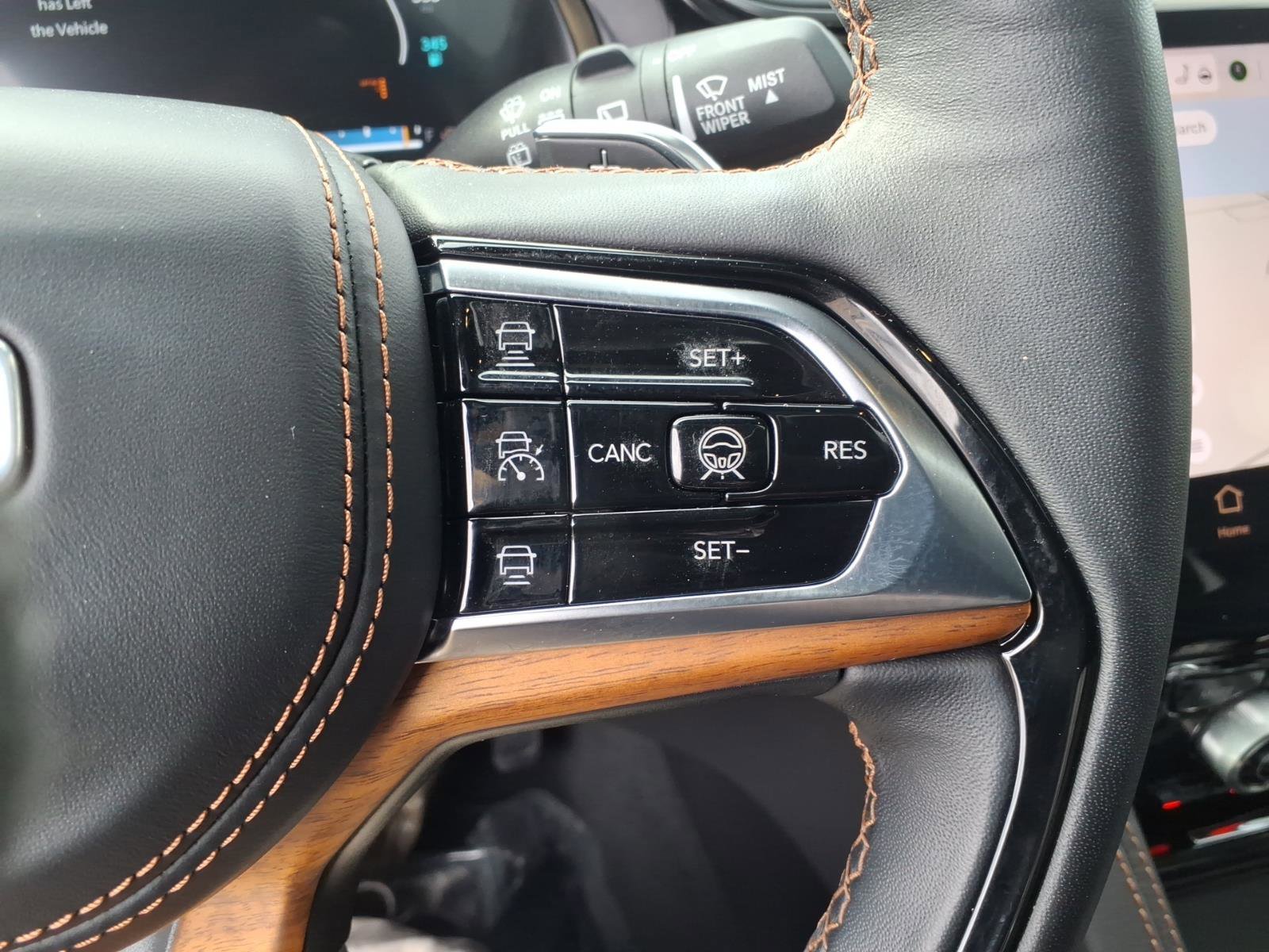 Used 2022 Jeep Grand Cherokee Summit image 18