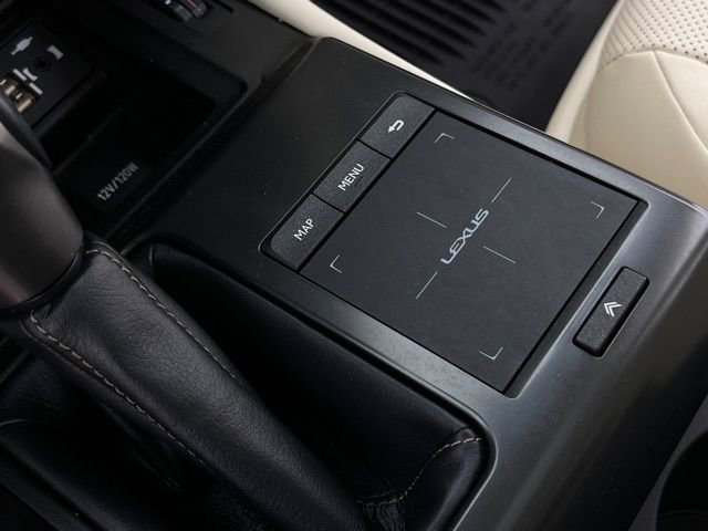 Used 2022 Lexus GX 460 Premium w/ Accessory Package AWD/4WD image 25
