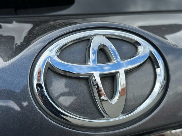 Used 2013 Toyota RAV4 XLE AWD/4WD image 10