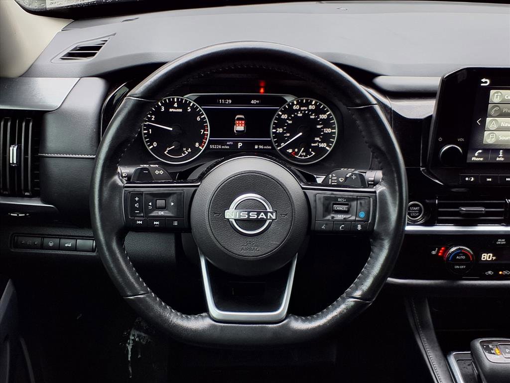 Used 2023 Nissan Pathfinder SL image 16
