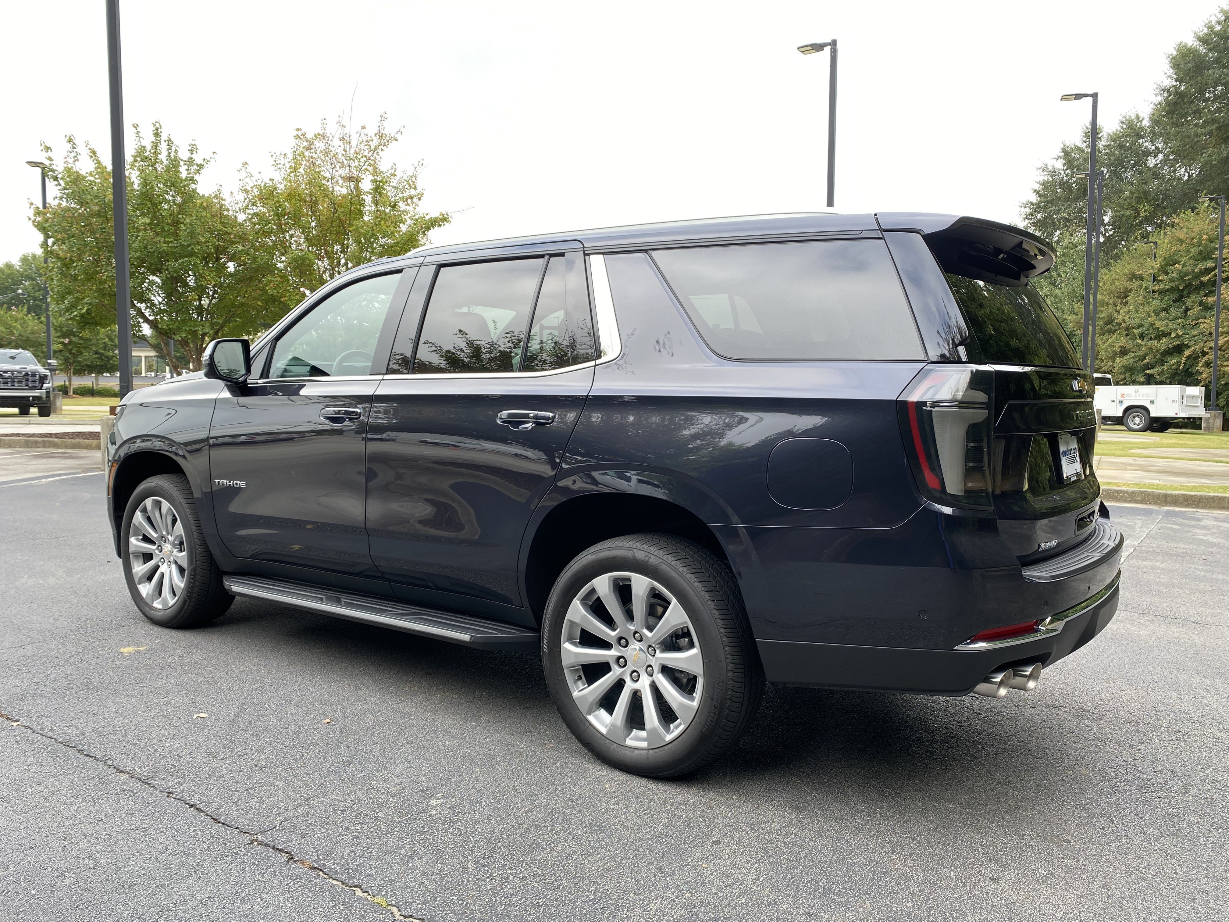 Used 2025 Chevrolet Tahoe Premier w/ Sun And Tow Package AWD/4WD image 7