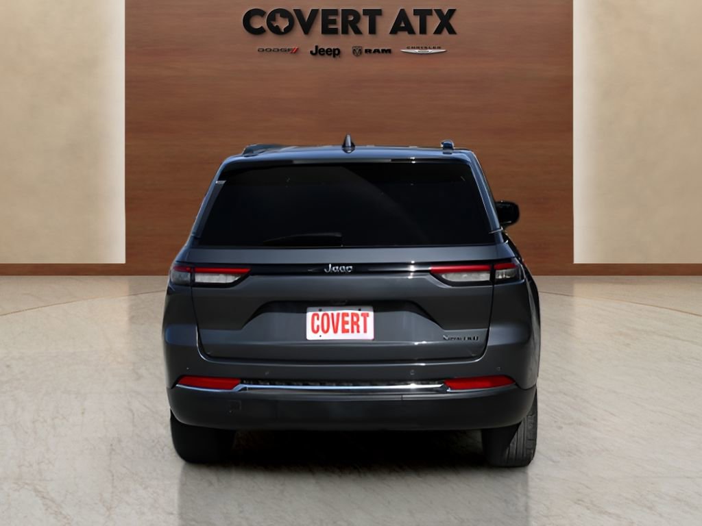 Used 2023 Jeep Grand Cherokee Limited RWD image 4