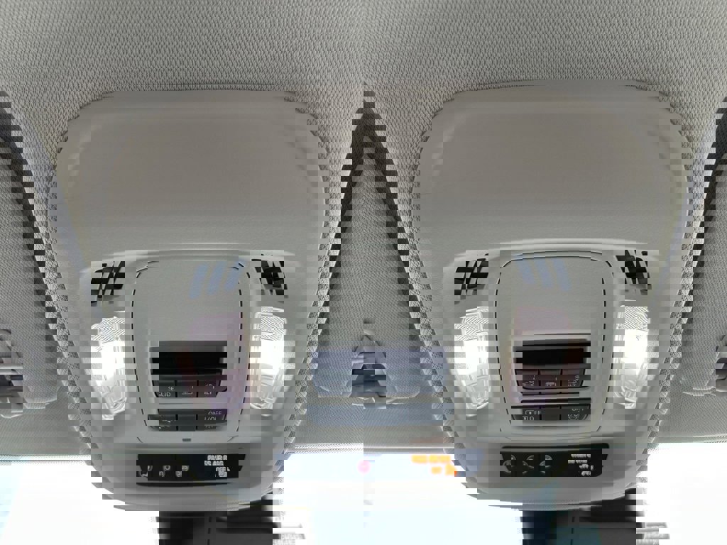 Used 2023 Buick Envision Essence w/ Sport Touring Package image 19