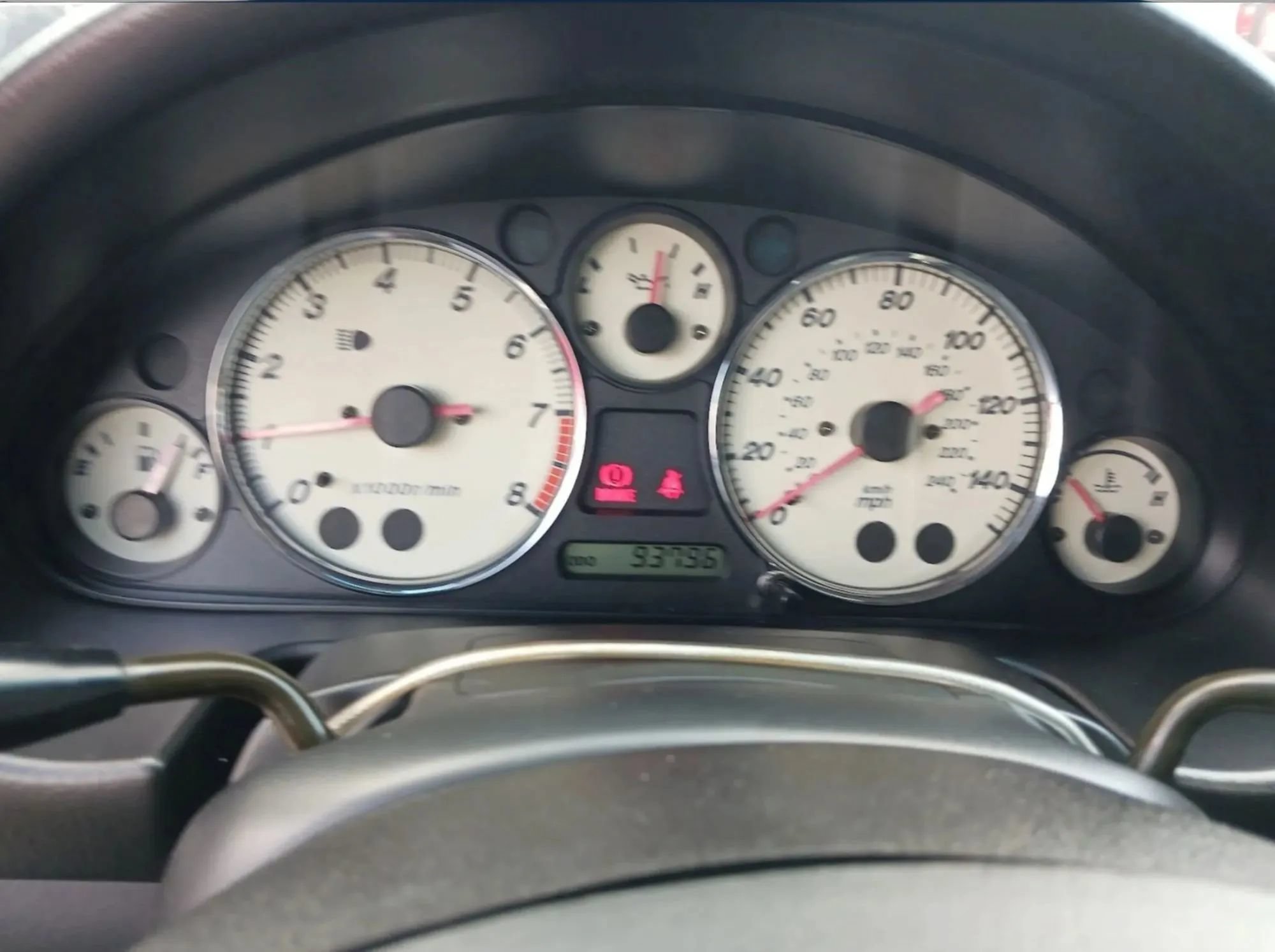 Used 2002 MAZDA MX-5 Miata LS RWD image 17