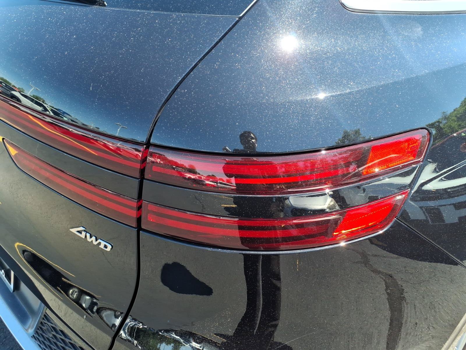 Used 2024 Genesis GV70 2.5T w/ Advanced Package AWD/4WD image 13