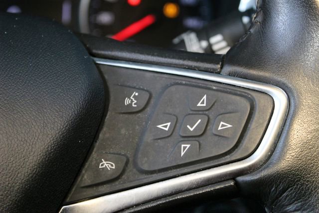 Used 2019 Chevrolet Equinox Premier FWD image 25